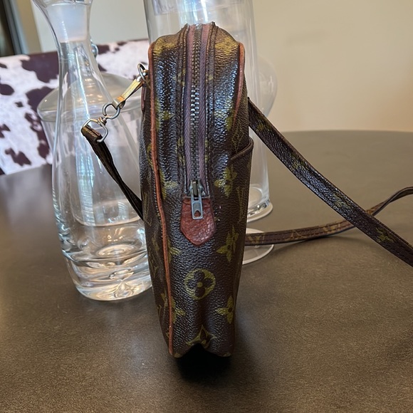 Louis Vuitton Vintage Danube **Authentic** - Picture 8 of 14